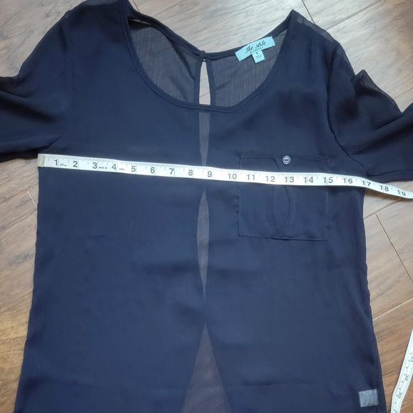 Boutique Style Navy Sheer Long or Quarter Sleeve Size Small Open Back Blouse Top - Picture 11 of 11